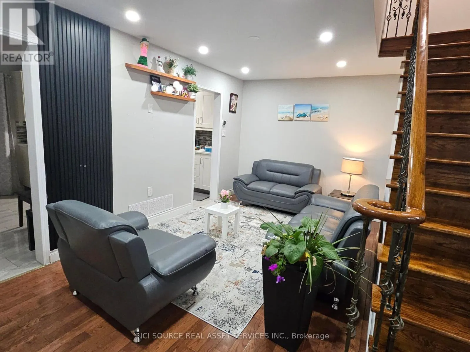 19 PIANE AVENUE