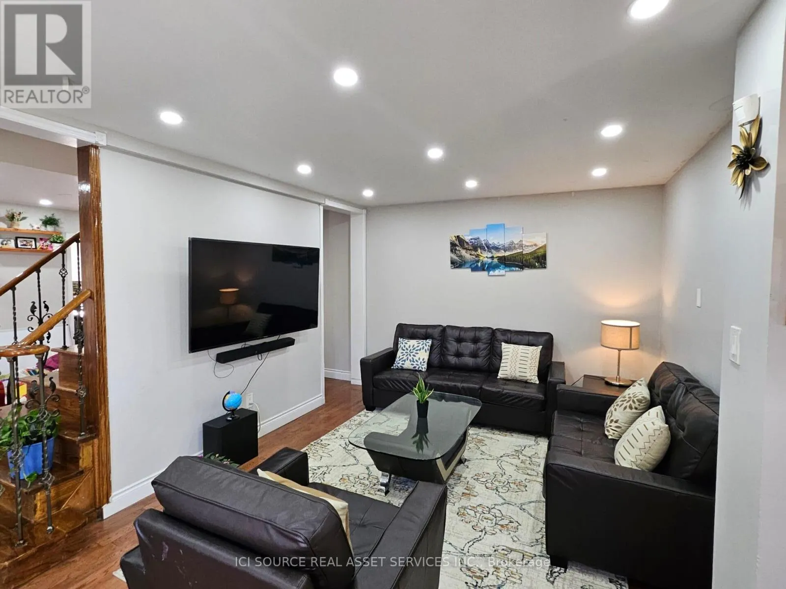 19 PIANE AVENUE
