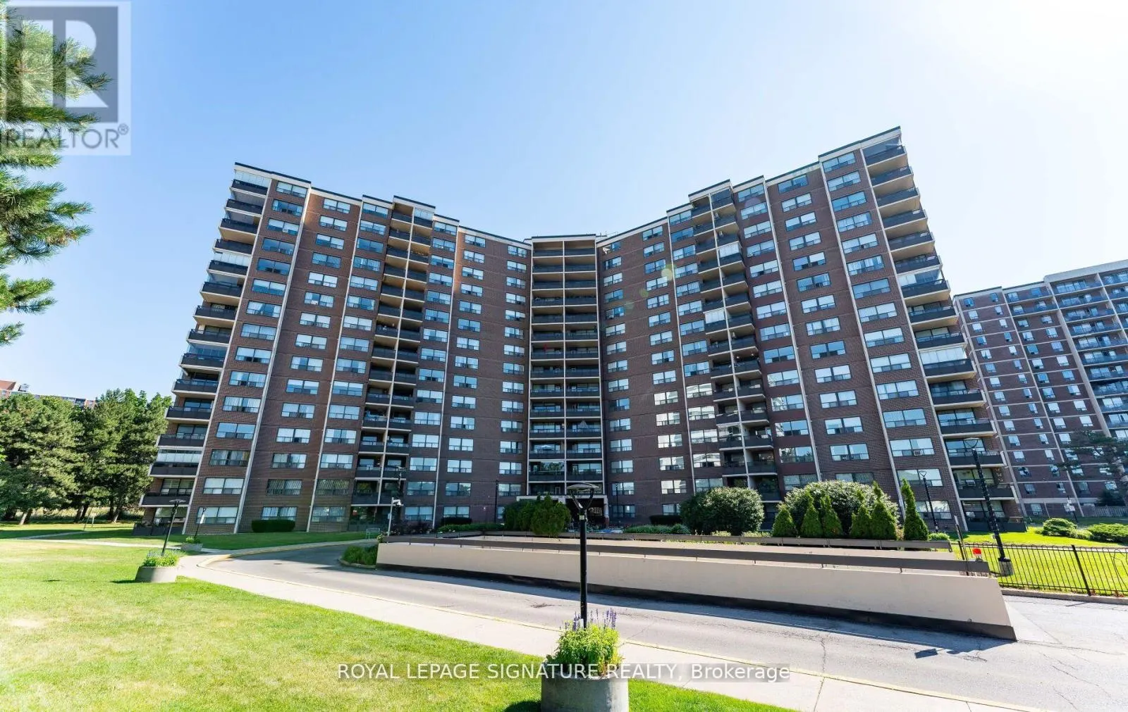 620 - 551 THE WEST MALL