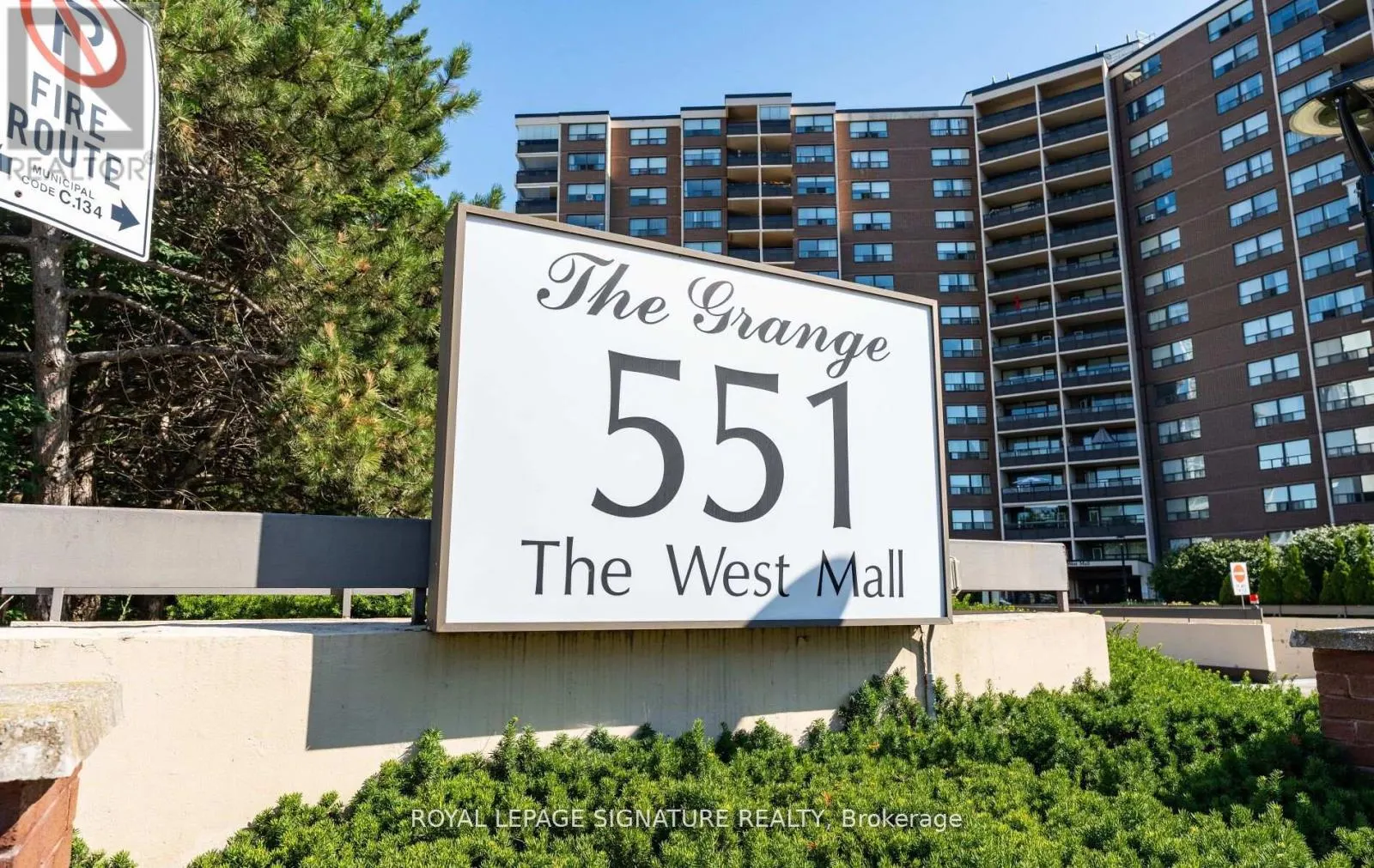 620 - 551 THE WEST MALL