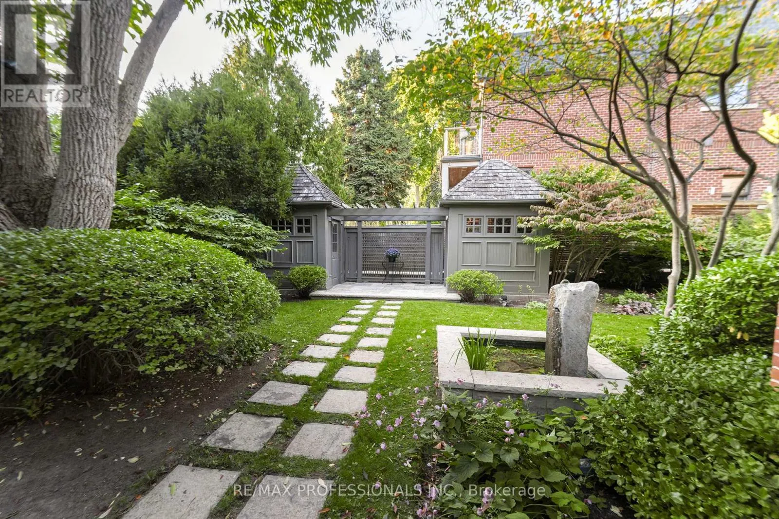 80 KINGSWAY CRESCENT