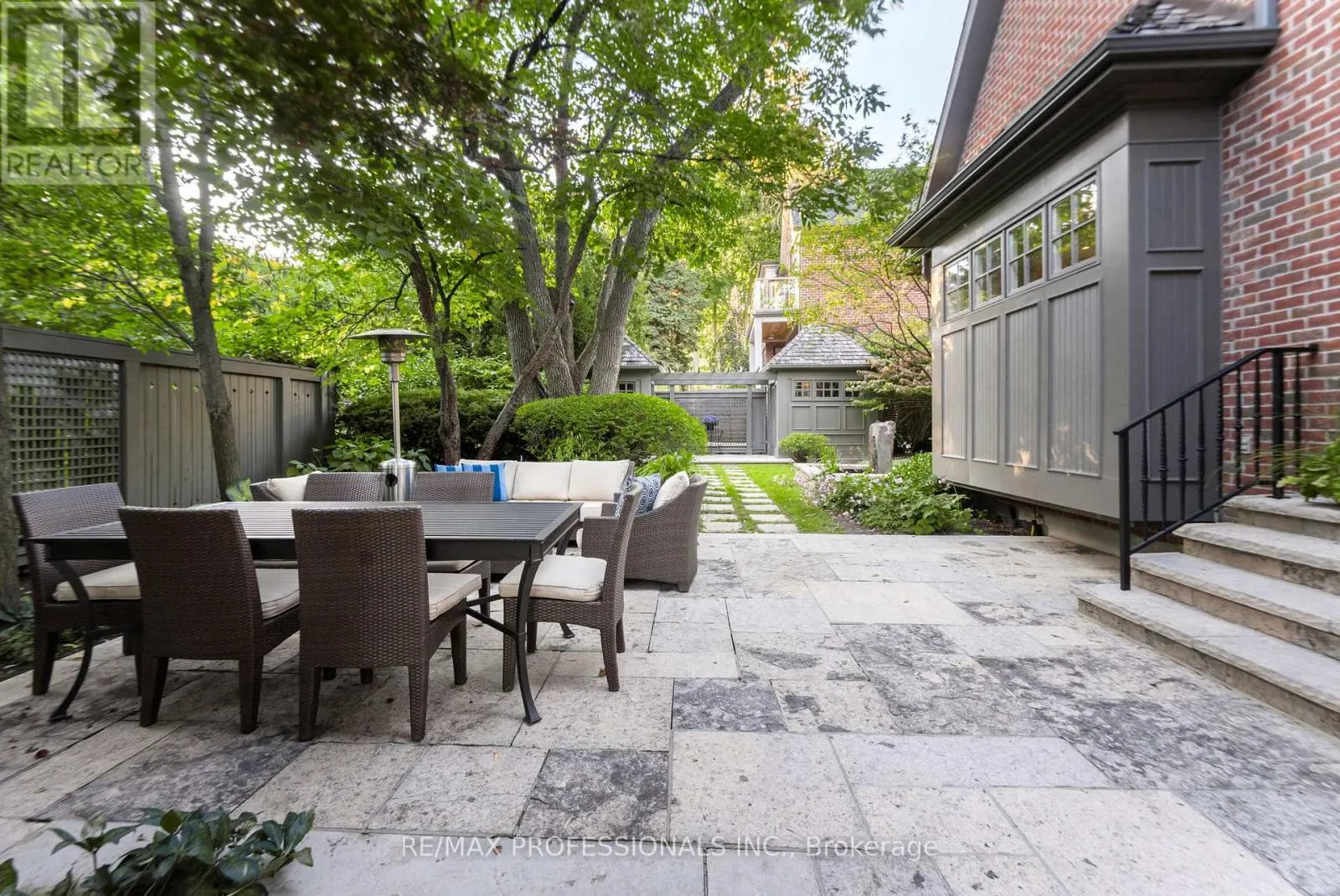 80 KINGSWAY CRESCENT