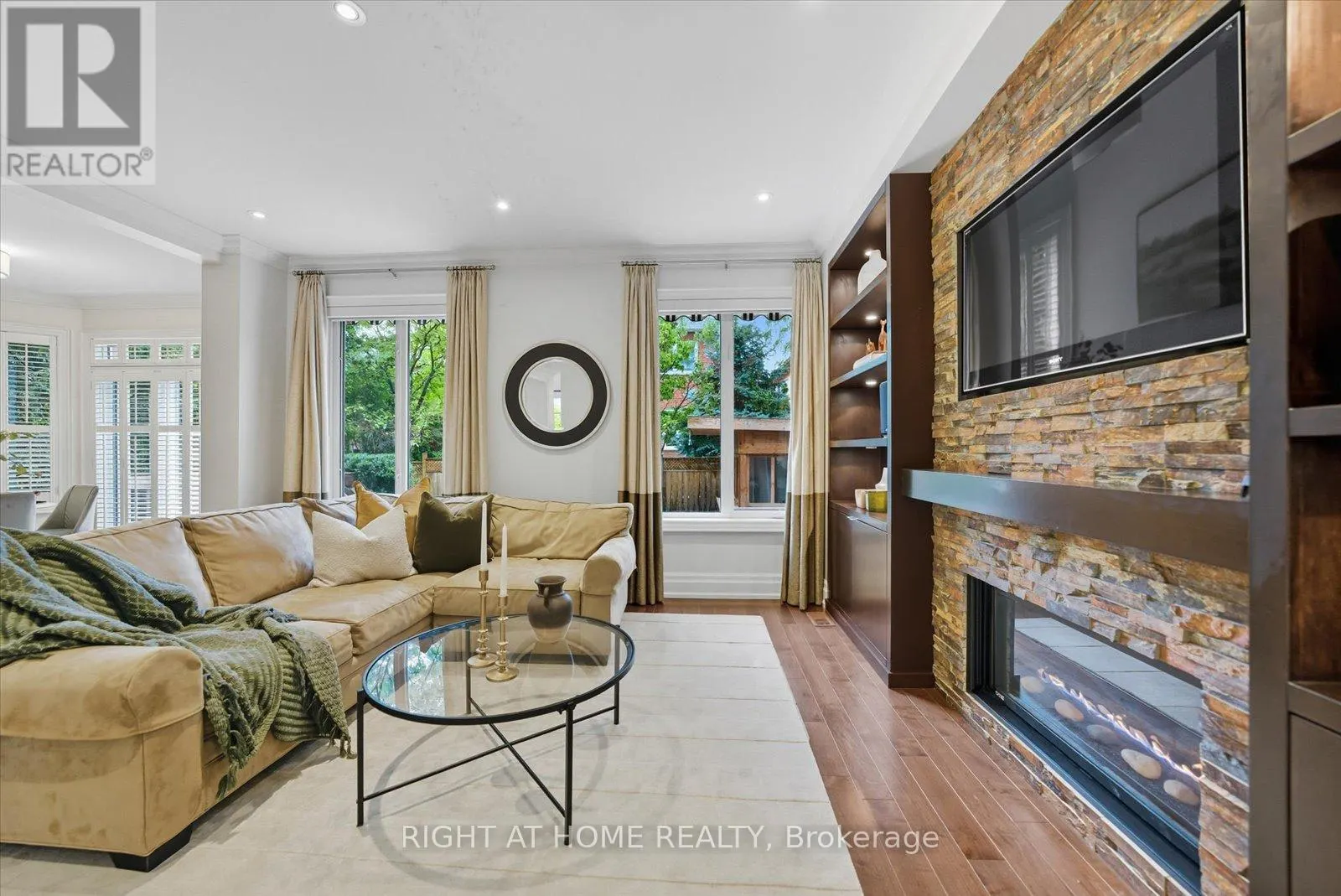 2238 PHEASANT LANE