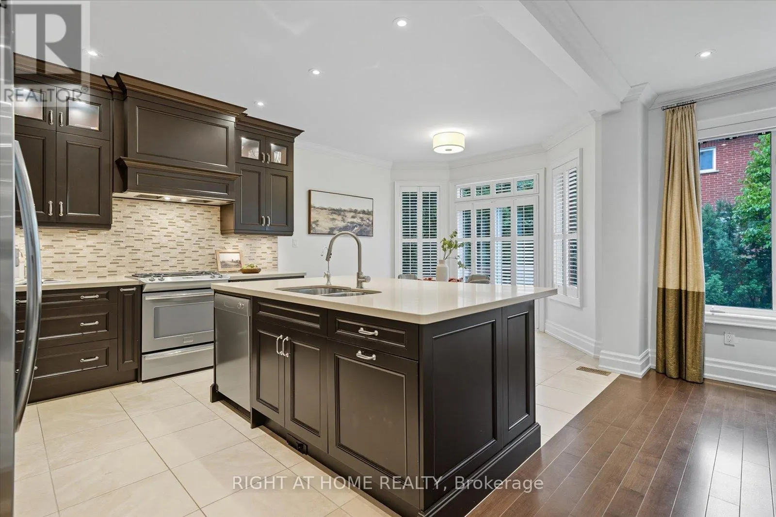 2238 PHEASANT LANE