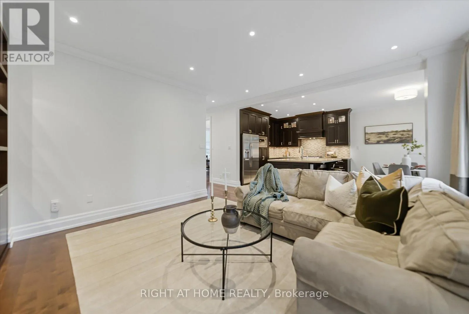 2238 PHEASANT LANE