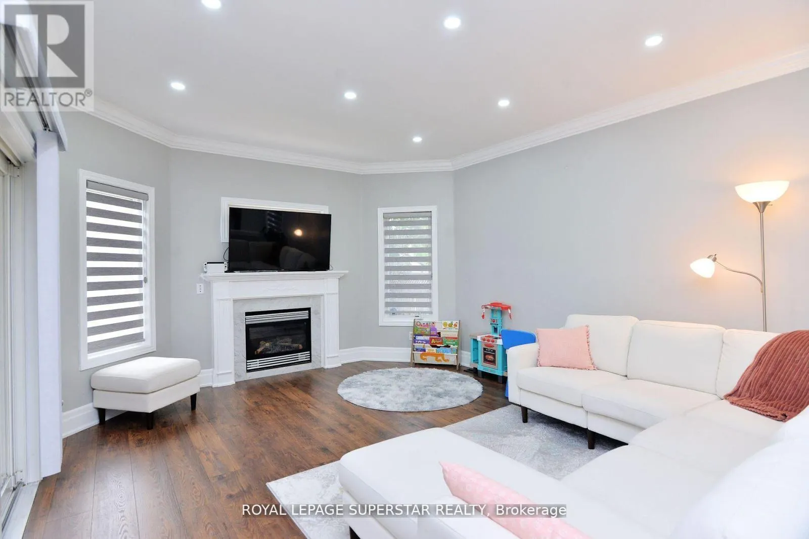UPPER - 12 EL CAMINO WAY