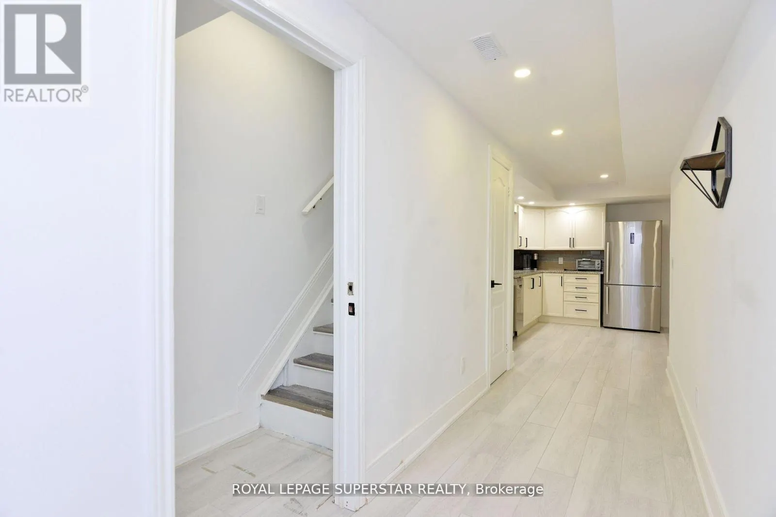 UPPER - 12 EL CAMINO WAY