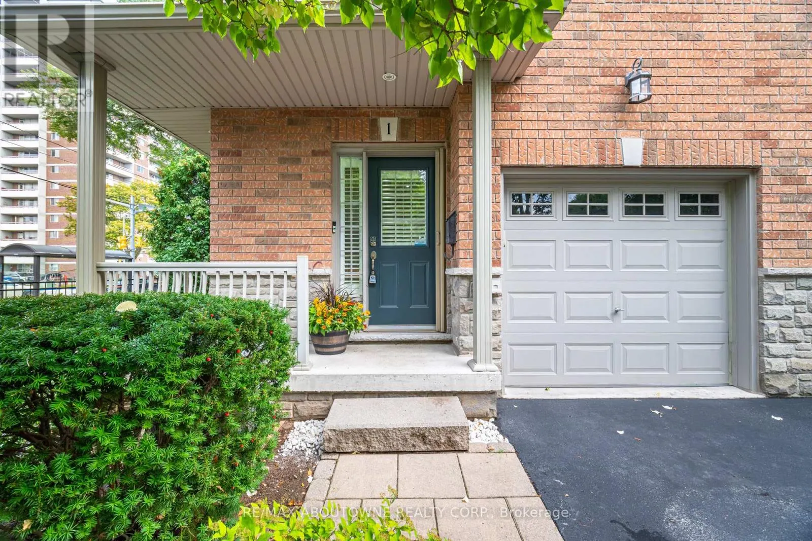 1 - 540 GUELPH LINE