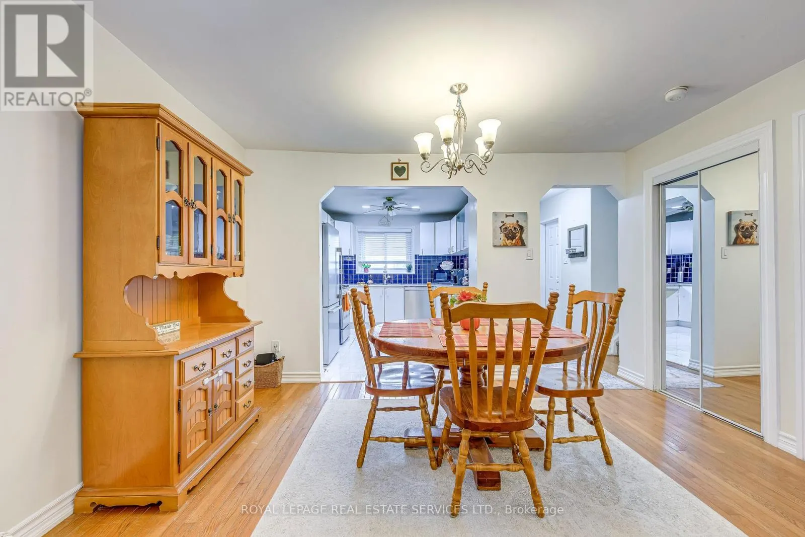 4 - 1294 GUELPH LINE