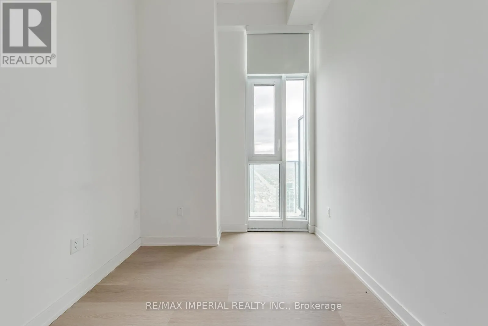 4909 - 3883 QUARTZ ROAD