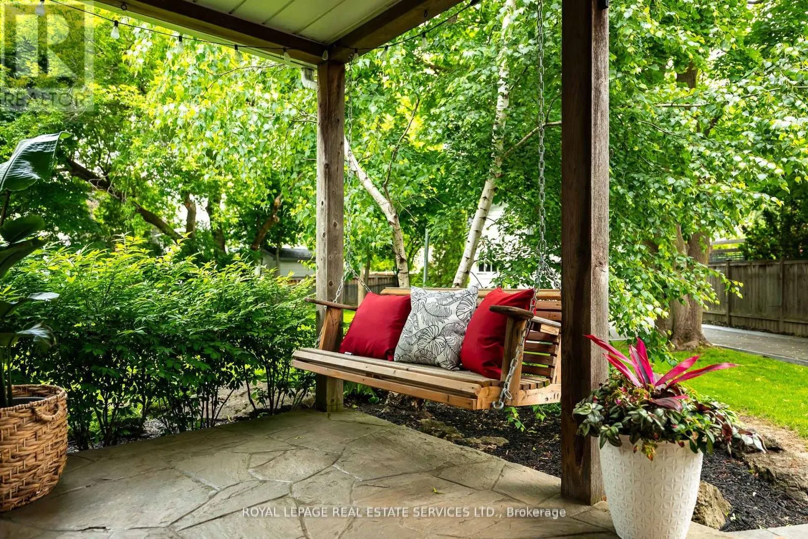 5 PINE RIDGE LANE