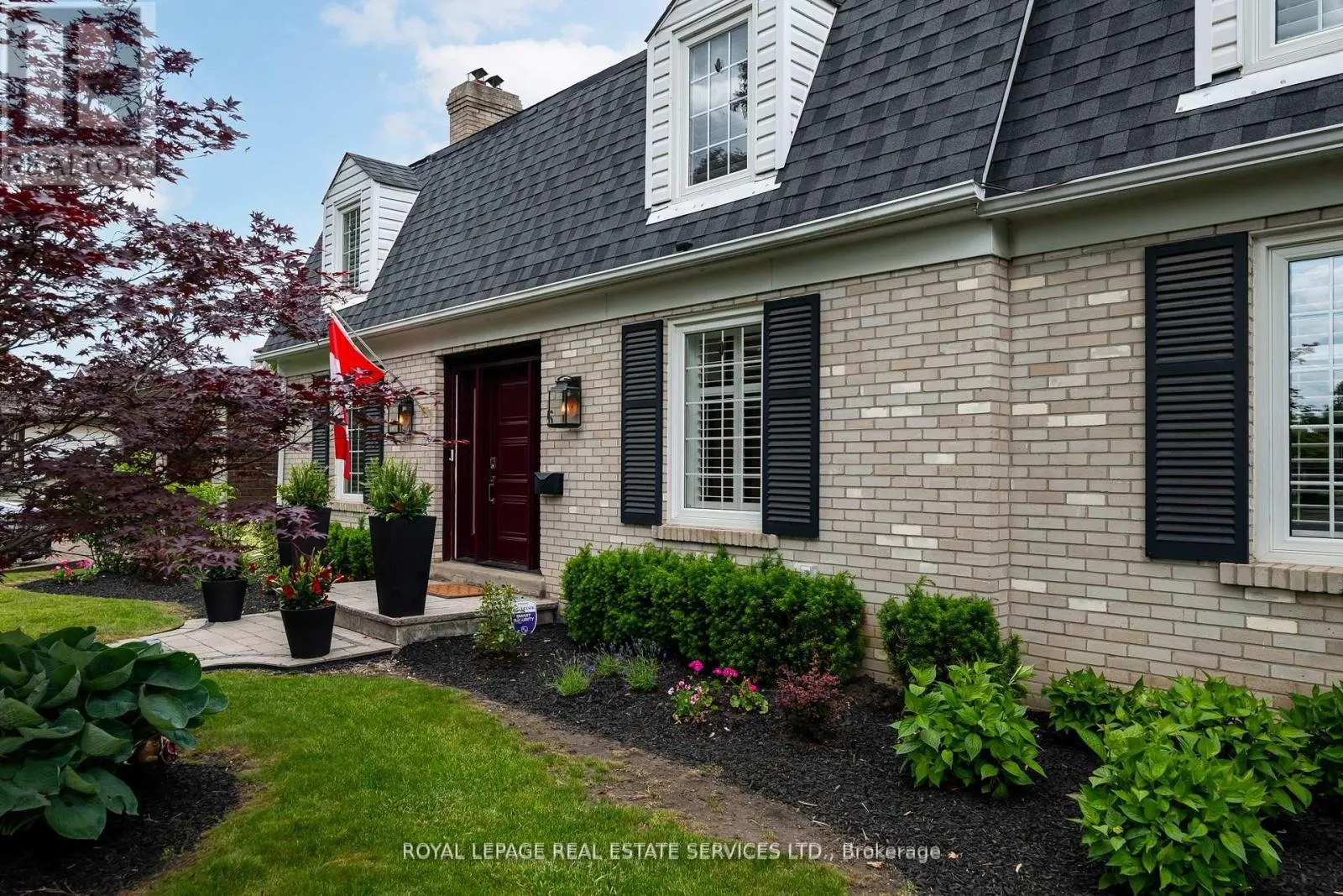 5 PINE RIDGE LANE