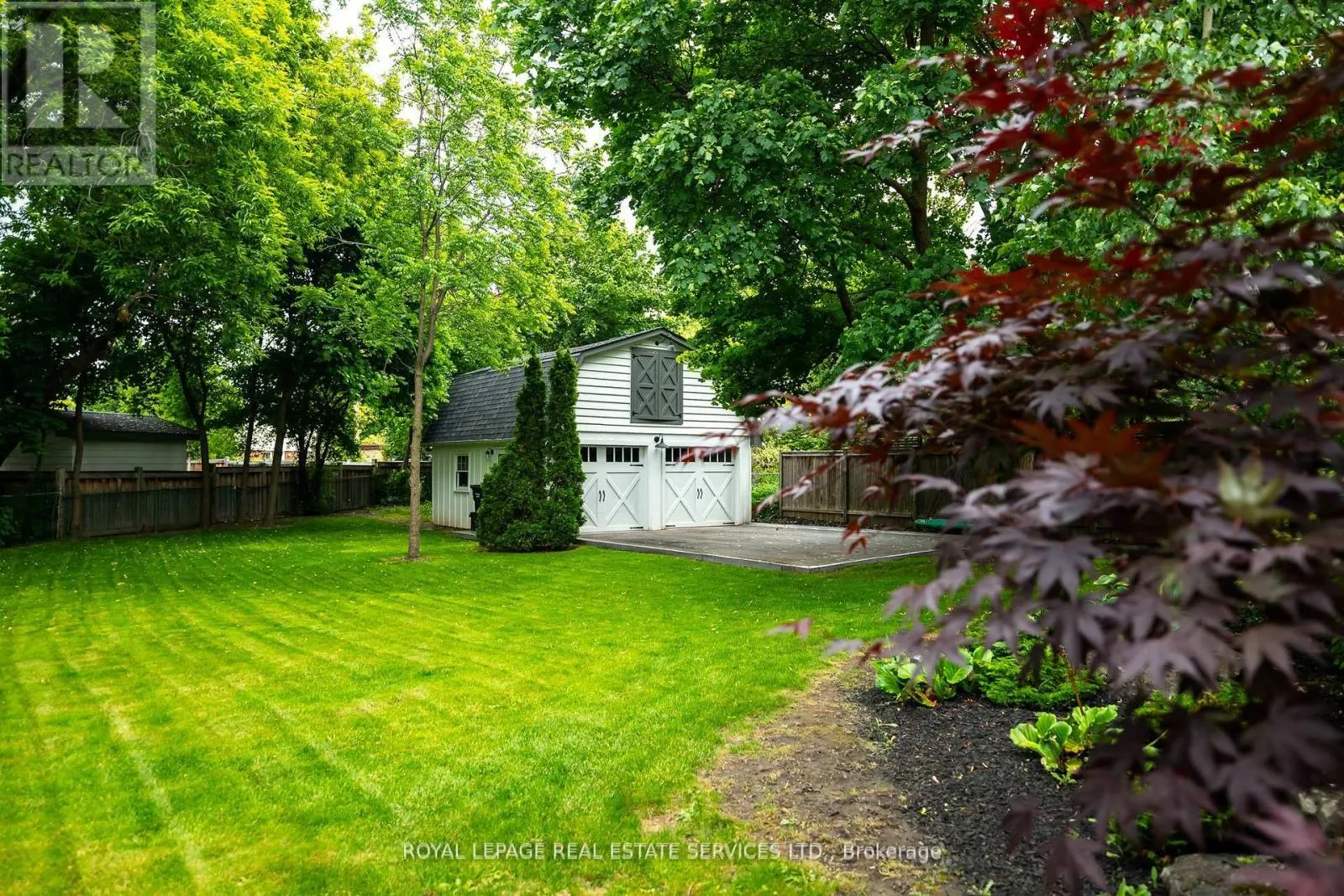 5 PINE RIDGE LANE
