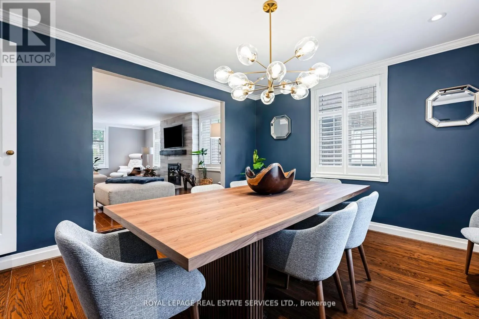 5 PINE RIDGE LANE