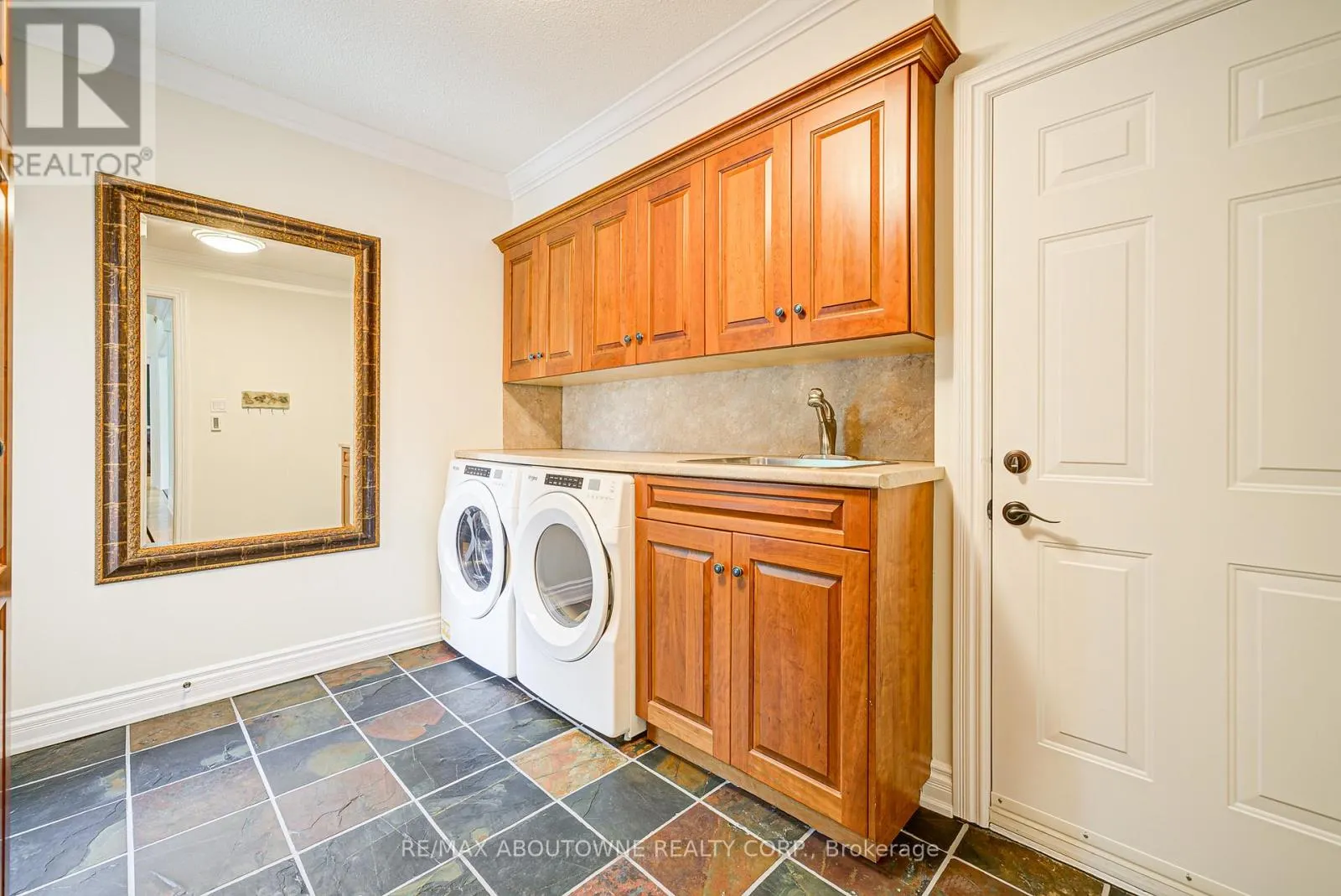 1337 PEARTREE CIRCLE