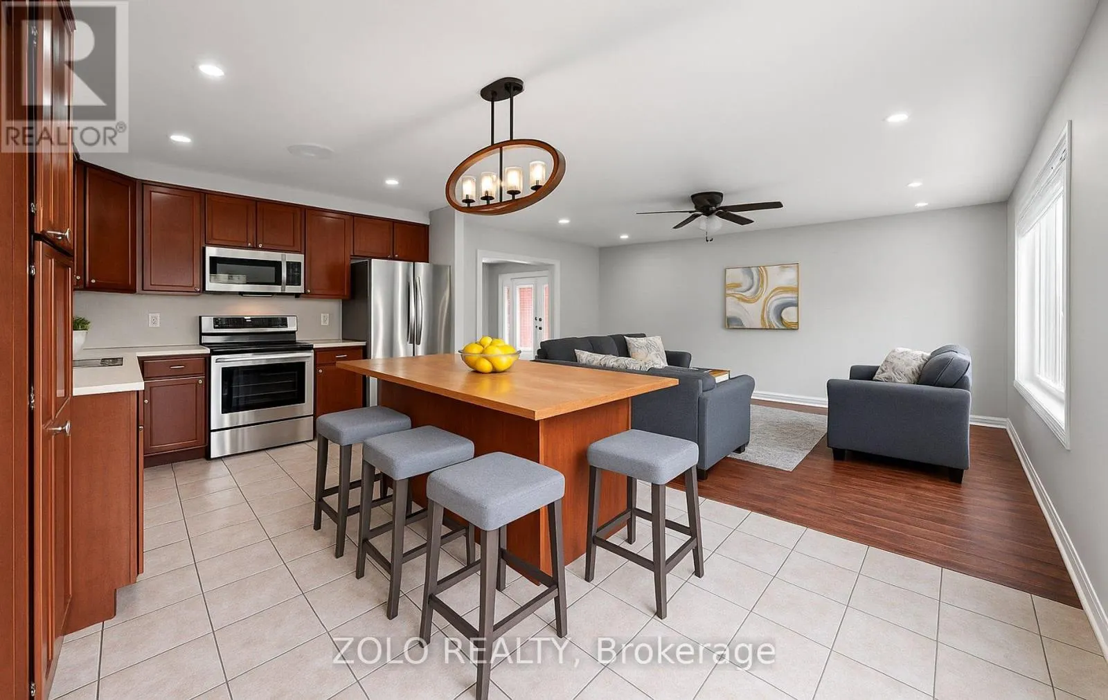 705 RAYNER COURT