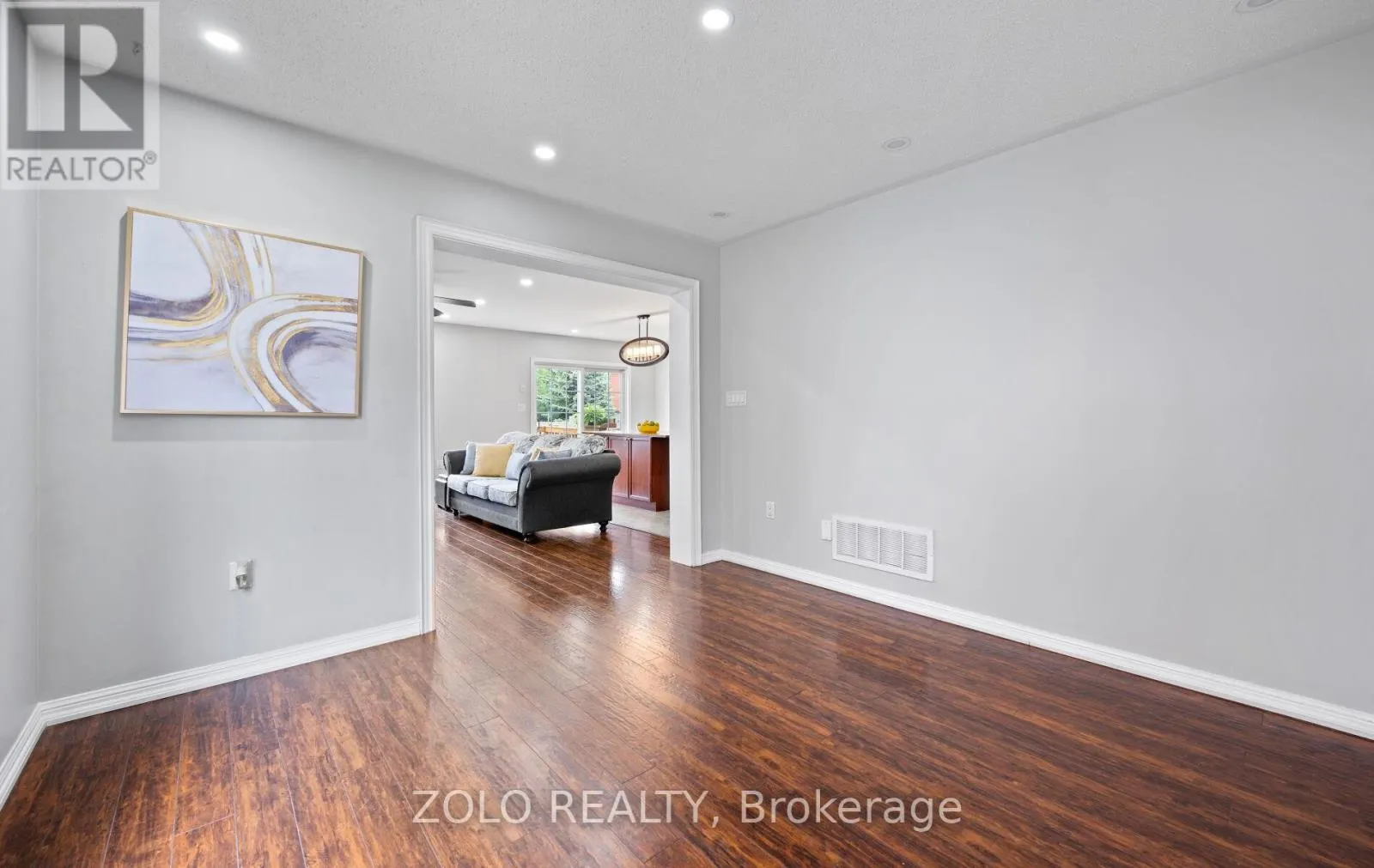 705 RAYNER COURT