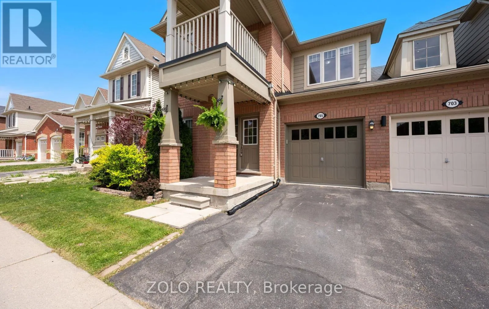 705 RAYNER COURT