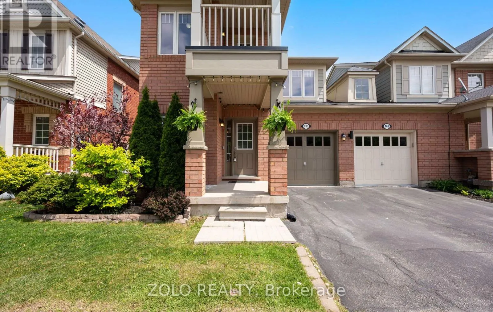 705 RAYNER COURT
