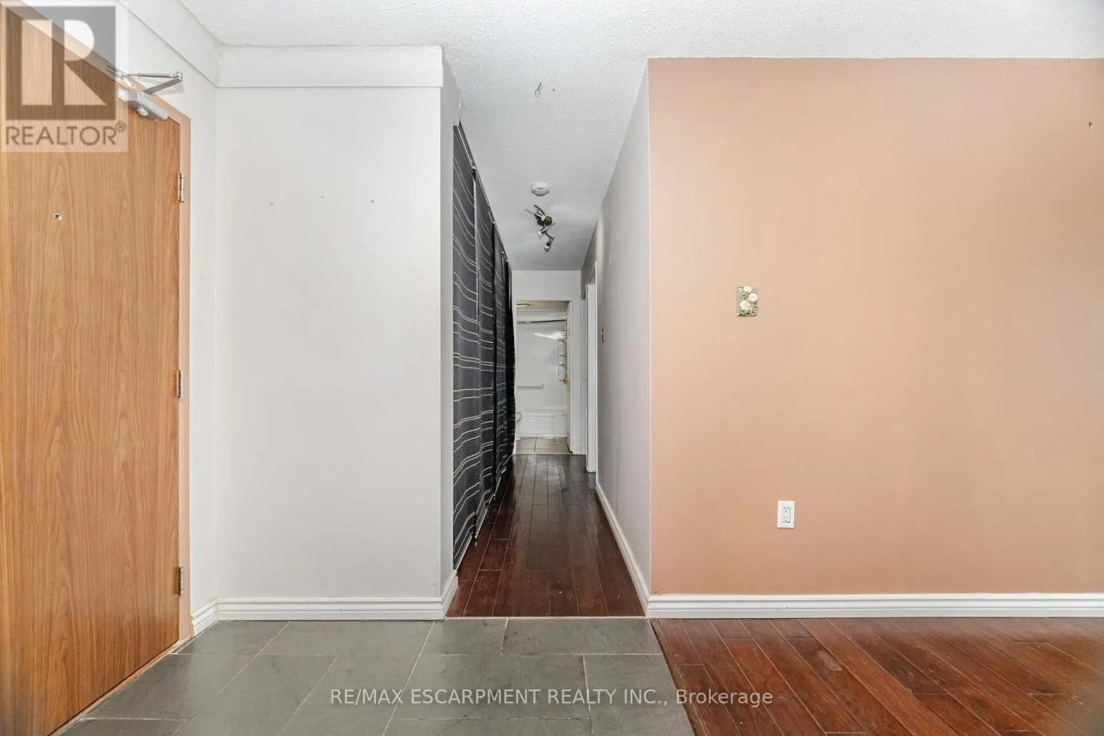 707 - 2301 DERRY ROAD W