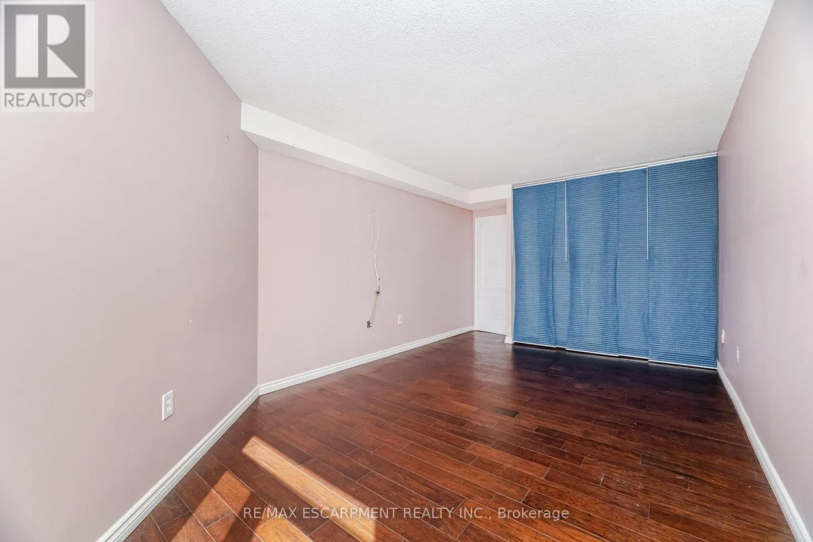 707 - 2301 DERRY ROAD W
