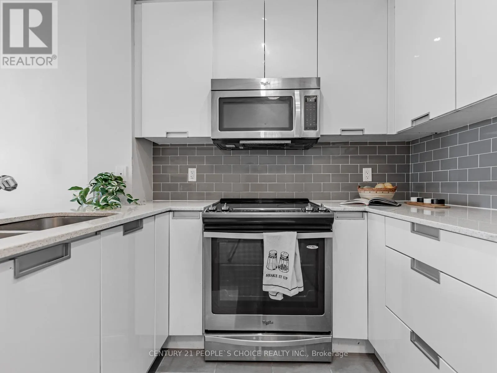 1403 - 75 EGLINTON AVENUE W