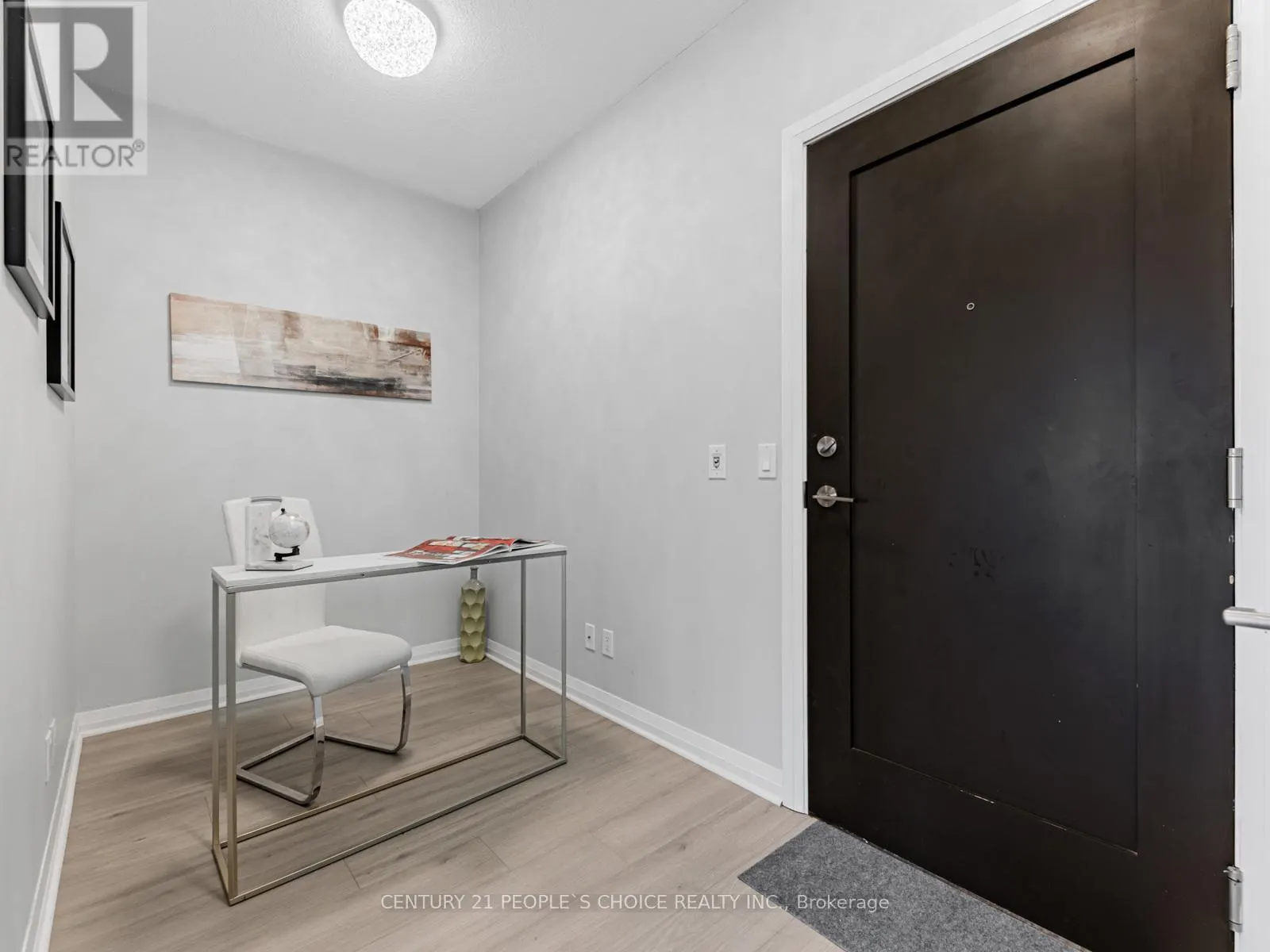 1403 - 75 EGLINTON AVENUE W