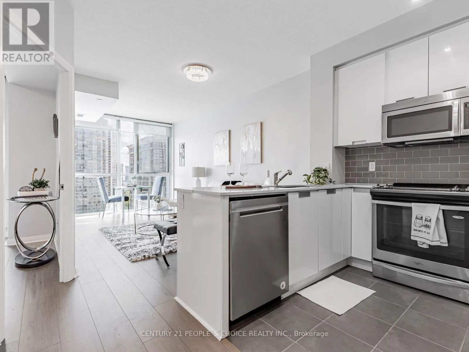 1403 - 75 EGLINTON AVENUE W