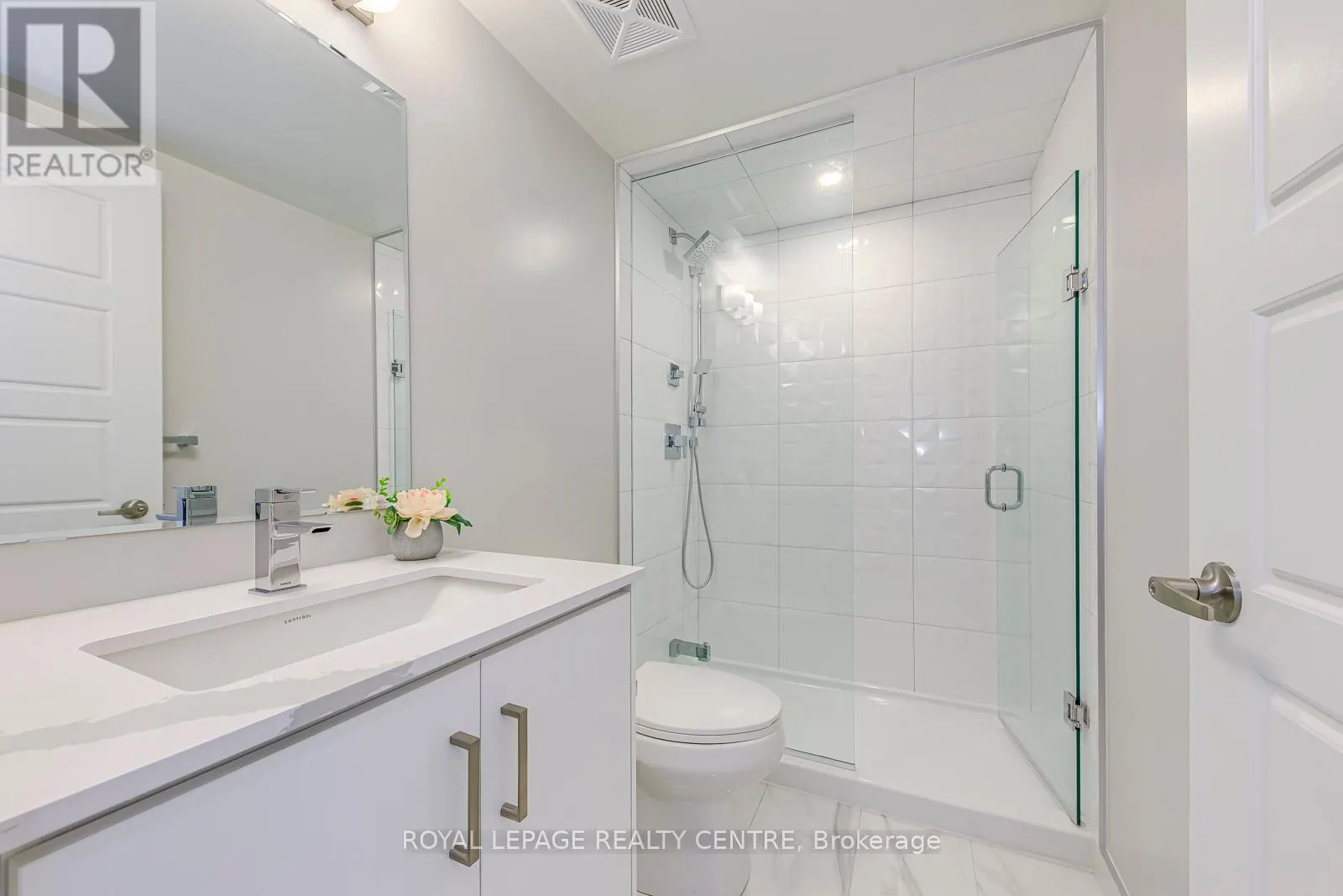 505 - 3006 WILLIAM CUTMORE BOULEVARD