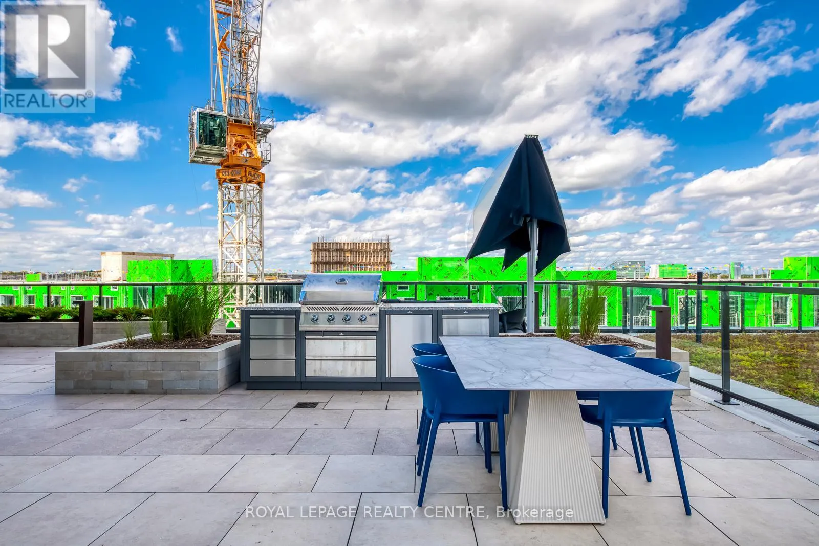 505 - 3006 WILLIAM CUTMORE BOULEVARD