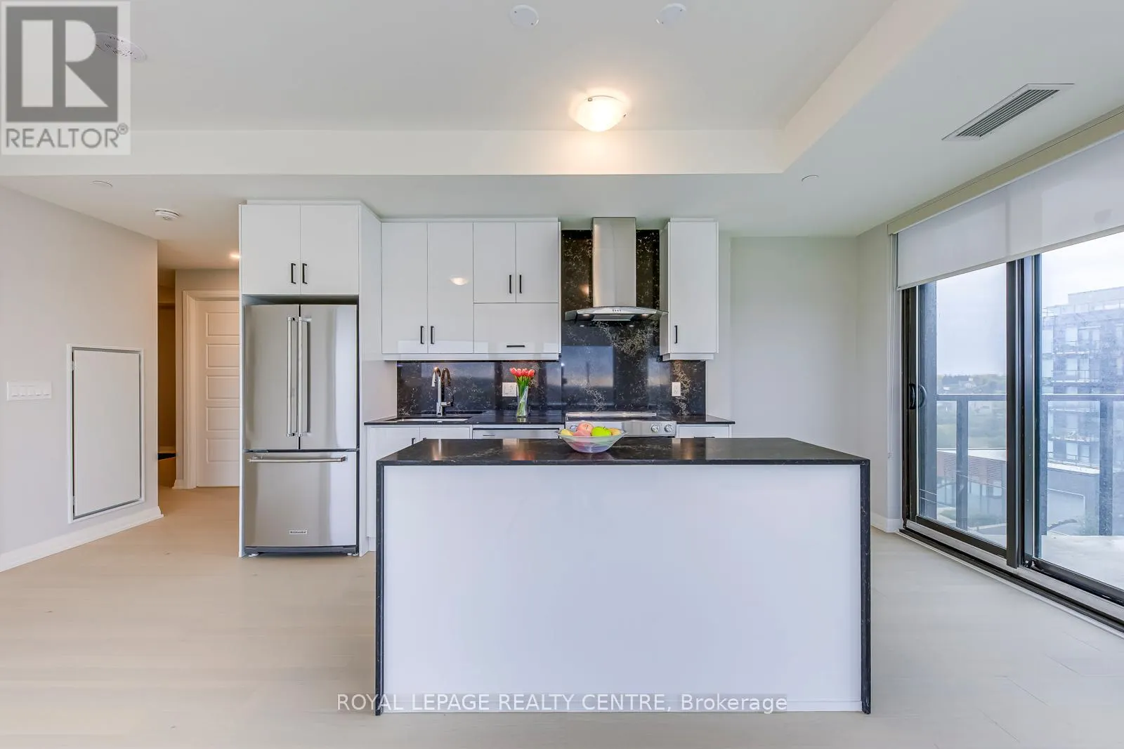 505 - 3006 WILLIAM CUTMORE BOULEVARD