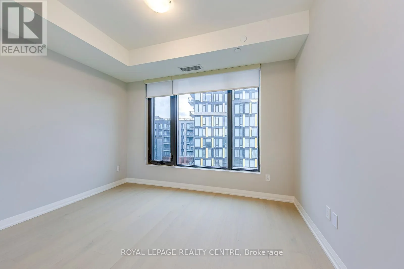 505 - 3006 WILLIAM CUTMORE BOULEVARD