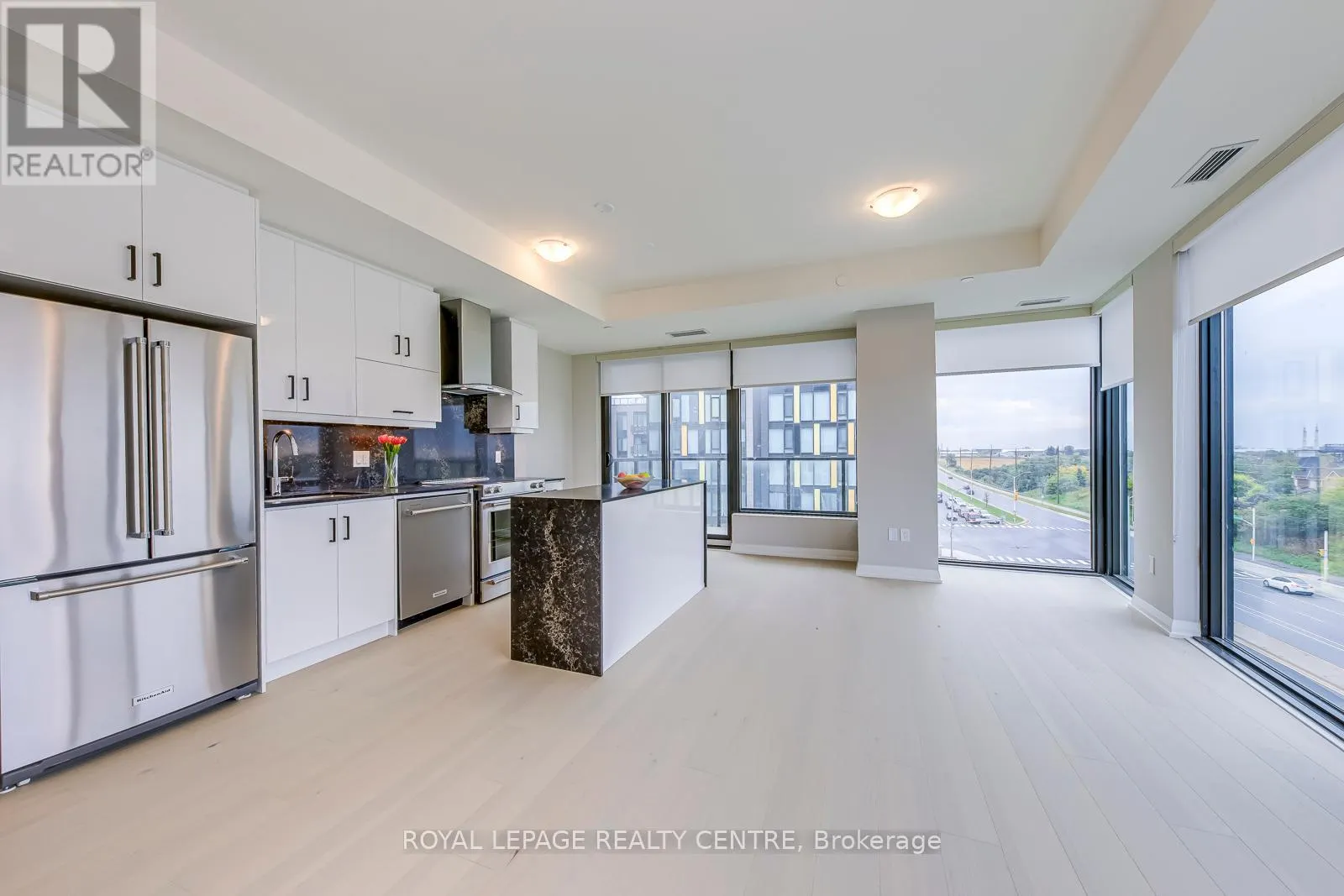 505 - 3006 WILLIAM CUTMORE BOULEVARD