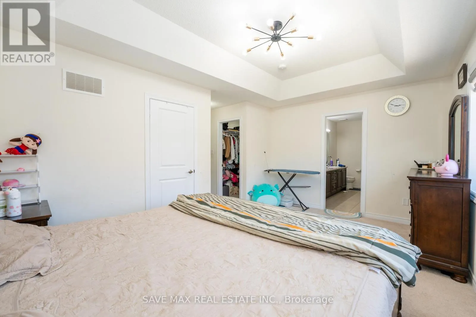 66 GERANIUM CRESCENT
