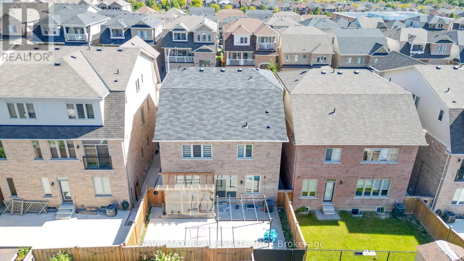 66 GERANIUM CRESCENT