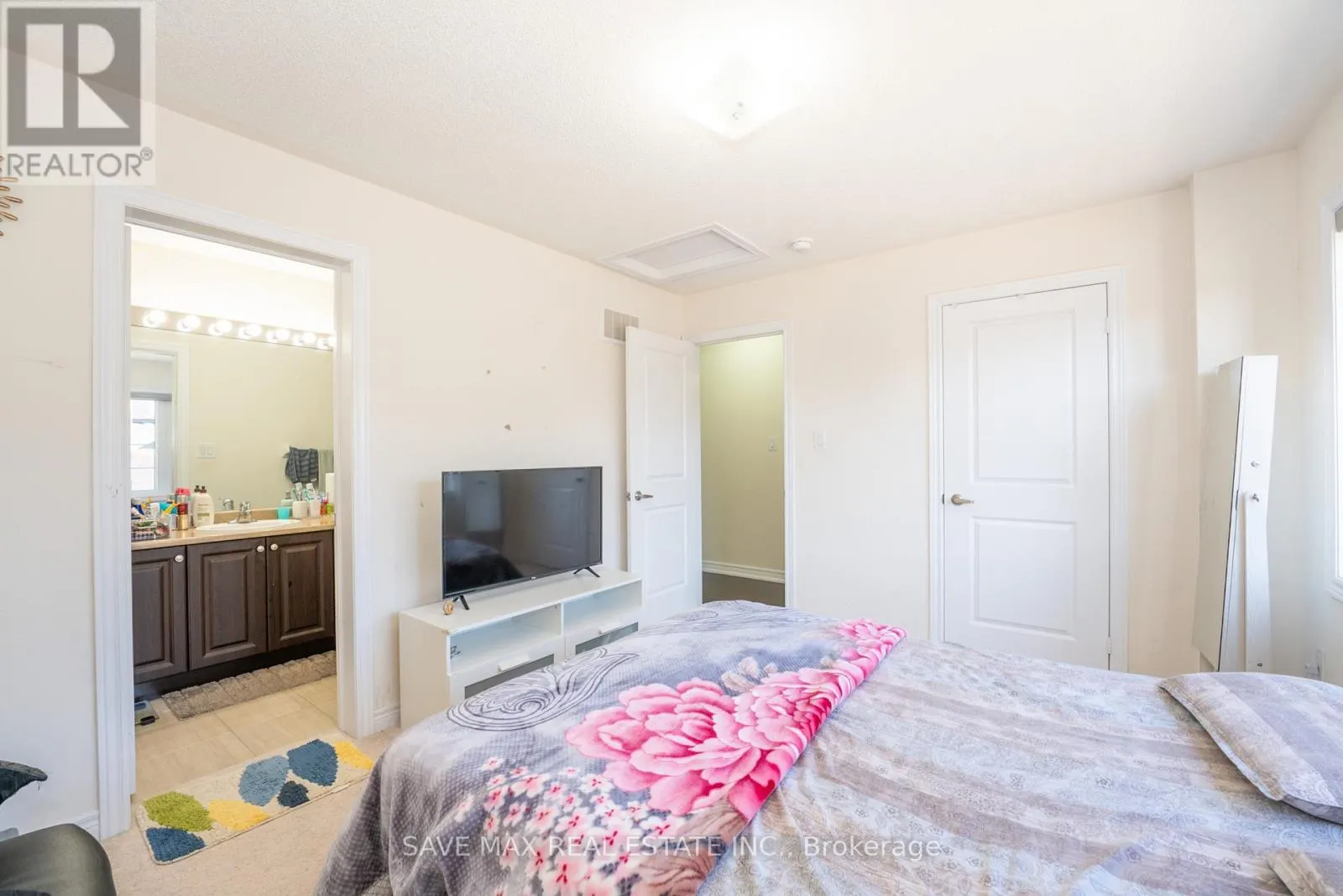 66 GERANIUM CRESCENT