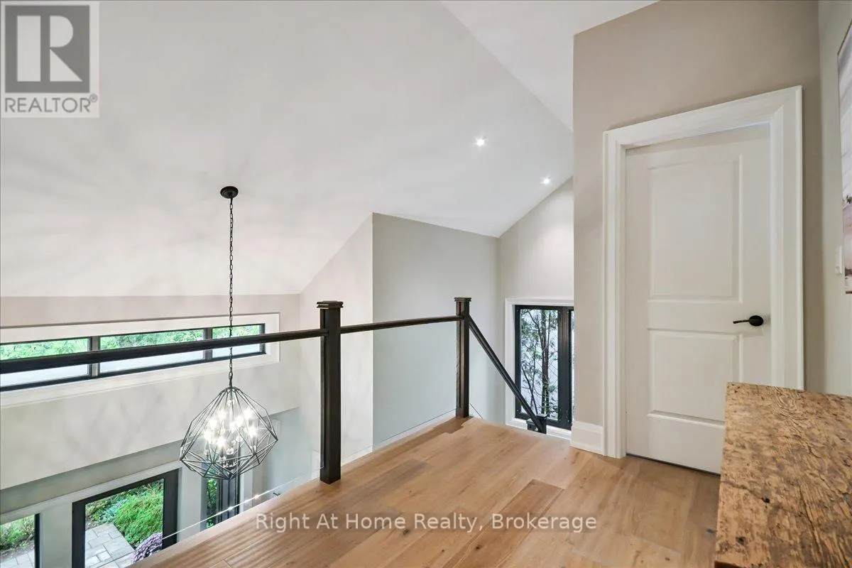 176 VIEWBANK CRESCENT