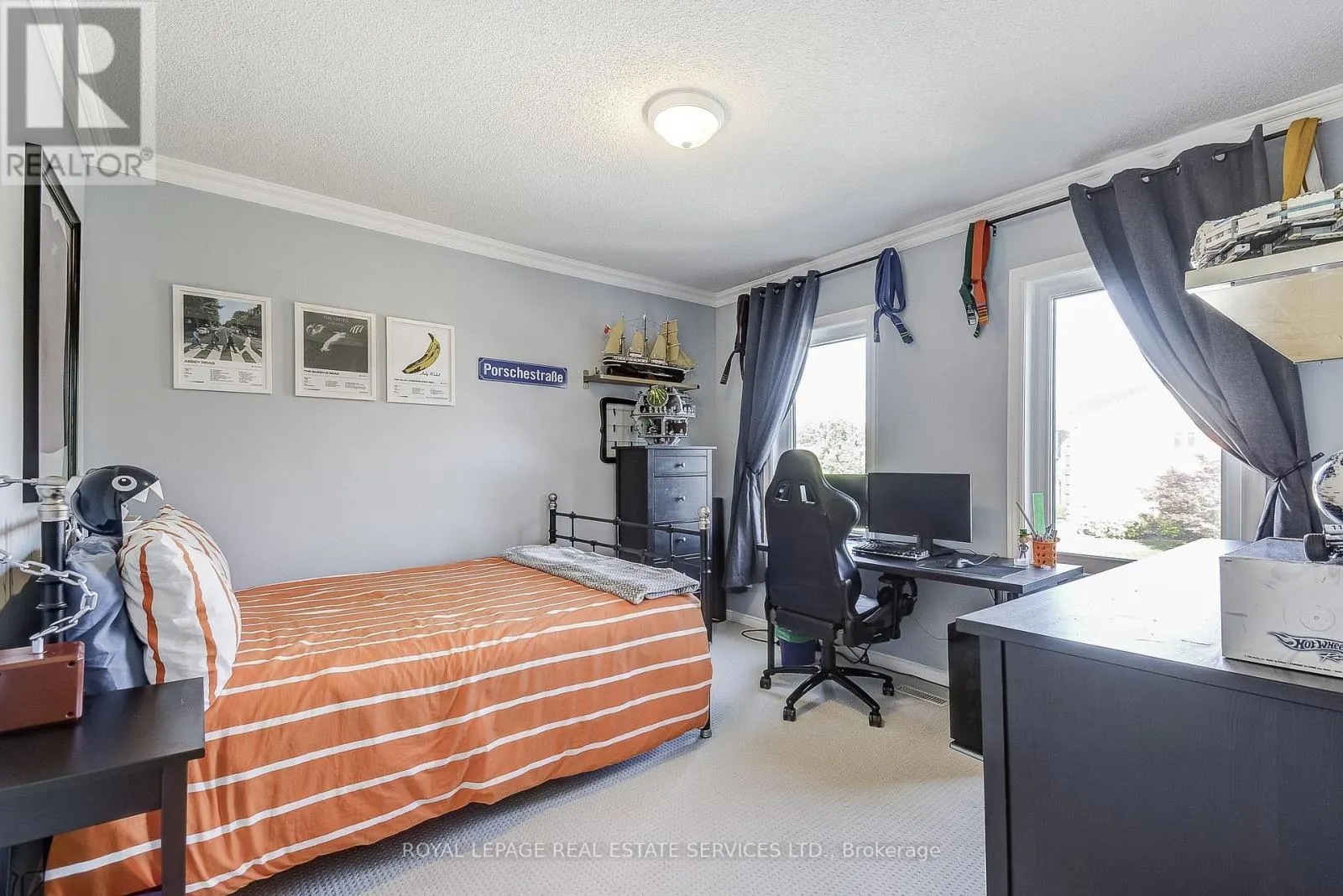 27 MORRISON CREEK CRESCENT