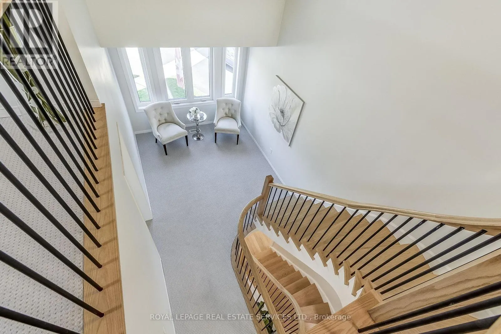 27 MORRISON CREEK CRESCENT