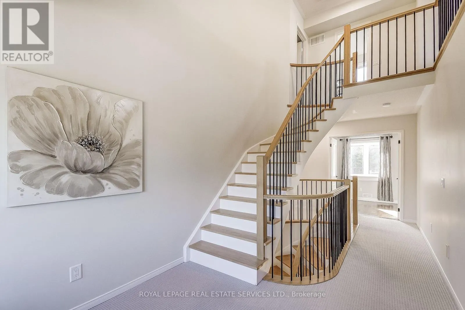 27 MORRISON CREEK CRESCENT