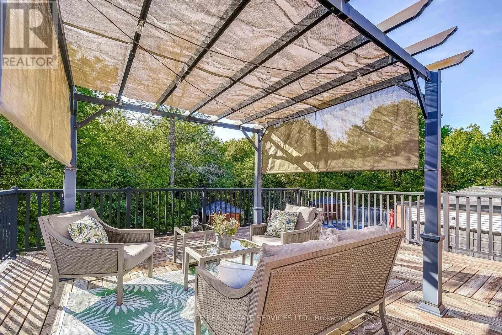 27 MORRISON CREEK CRESCENT