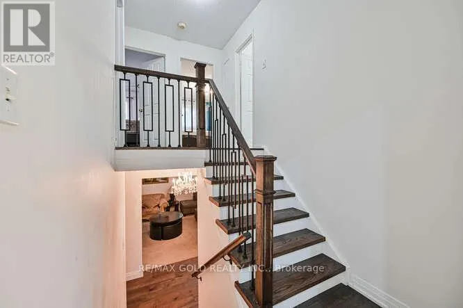 7433 SIGSBEE DRIVE