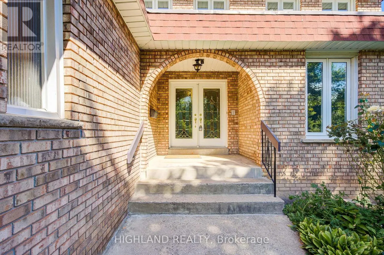 2591 ROBIN DRIVE
