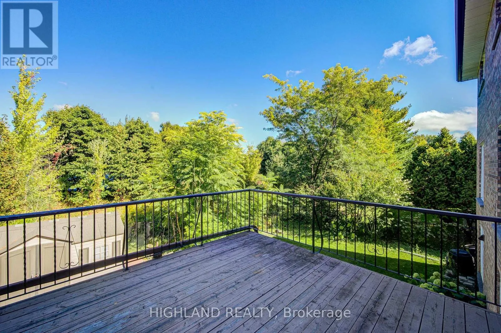 2591 ROBIN DRIVE