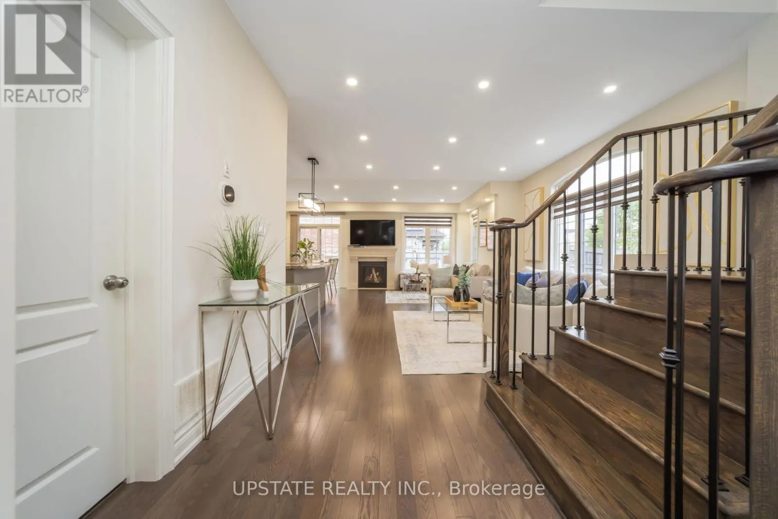 38 RISING HILL RIDGE
