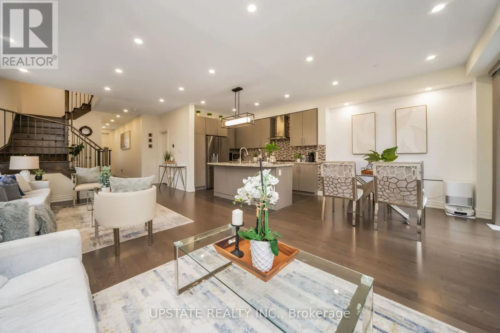 38 RISING HILL RIDGE