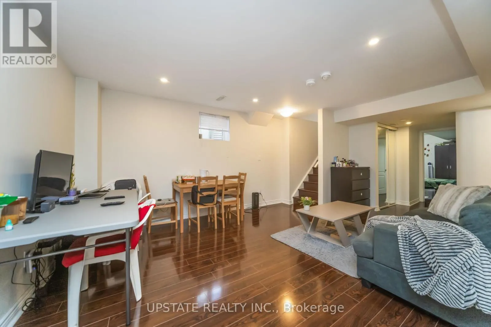 38 RISING HILL RIDGE