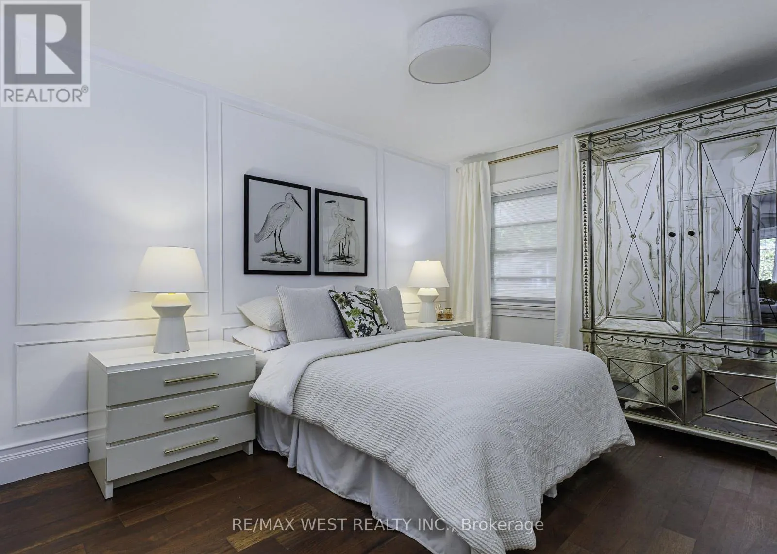 12 BRENTWOOD ROAD S
