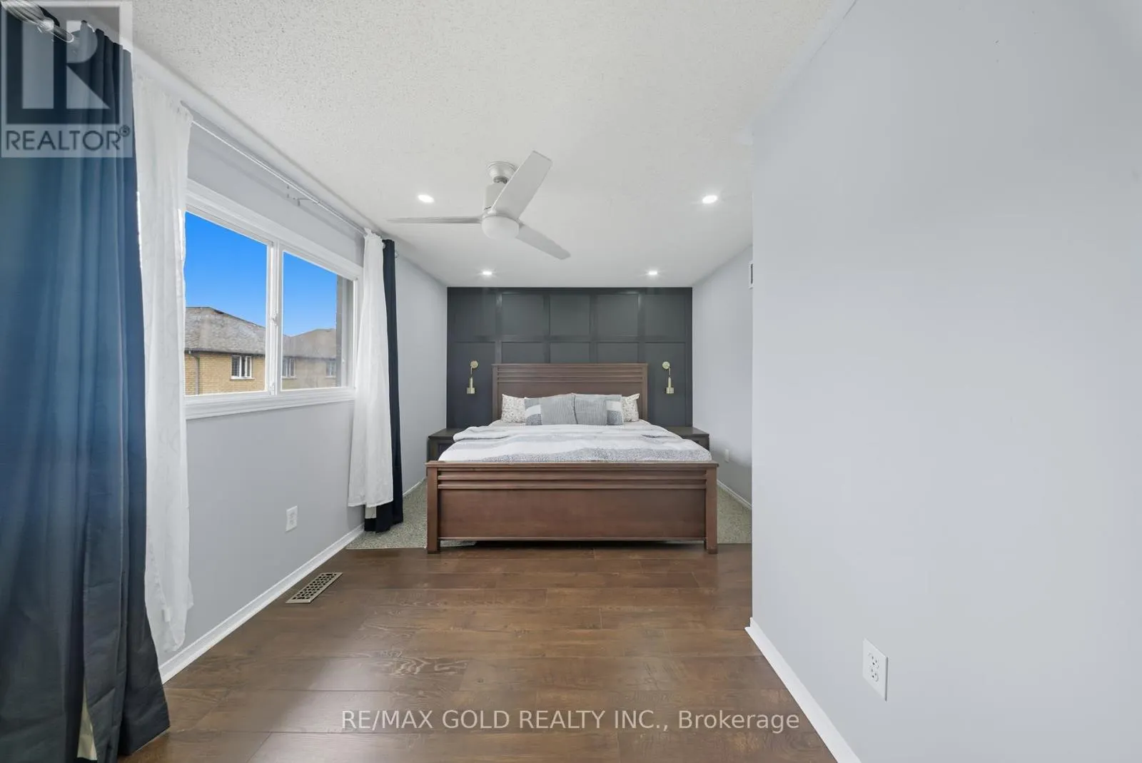 11 FLATLANDS WAY