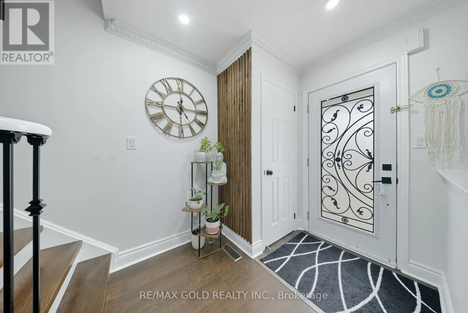 11 FLATLANDS WAY